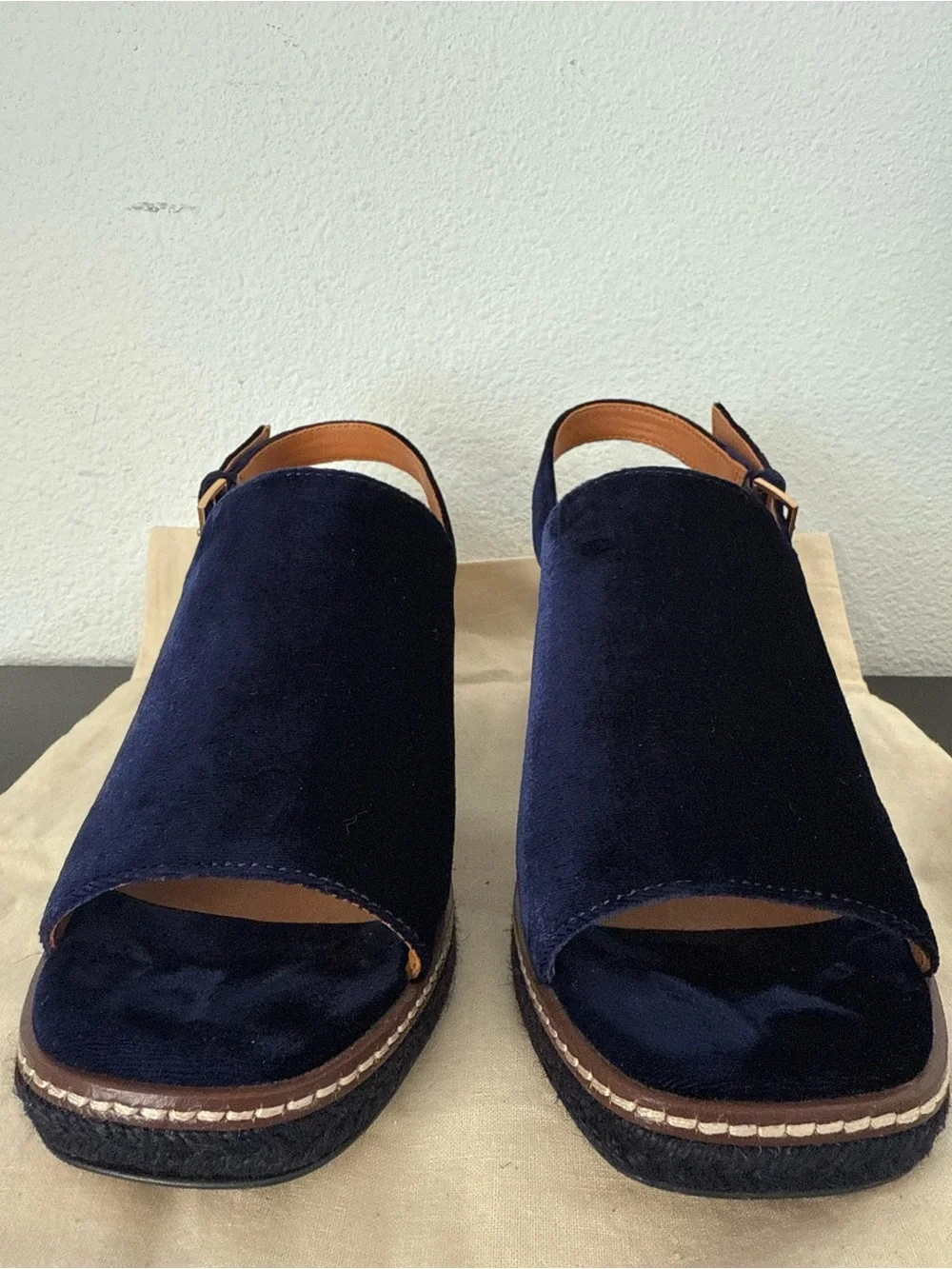 EUC Tory Burch Navy Royal Blue Velvet Slingback Block Heel Espadrille Sandals